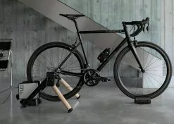 ELITE Home Trainer Tuo Connecté 7 ELITE Home Trainer Tuo Connecté -SRAM Soldes elite home trainer tuo connecte 2