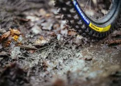 MICHELIN DH Mud Magi-X Pneu Rigide - 27,5 X 2,4 Pouces -SRAM Soldes michelin dh mud magi x pneu rigide 275 x 2 pouces 5