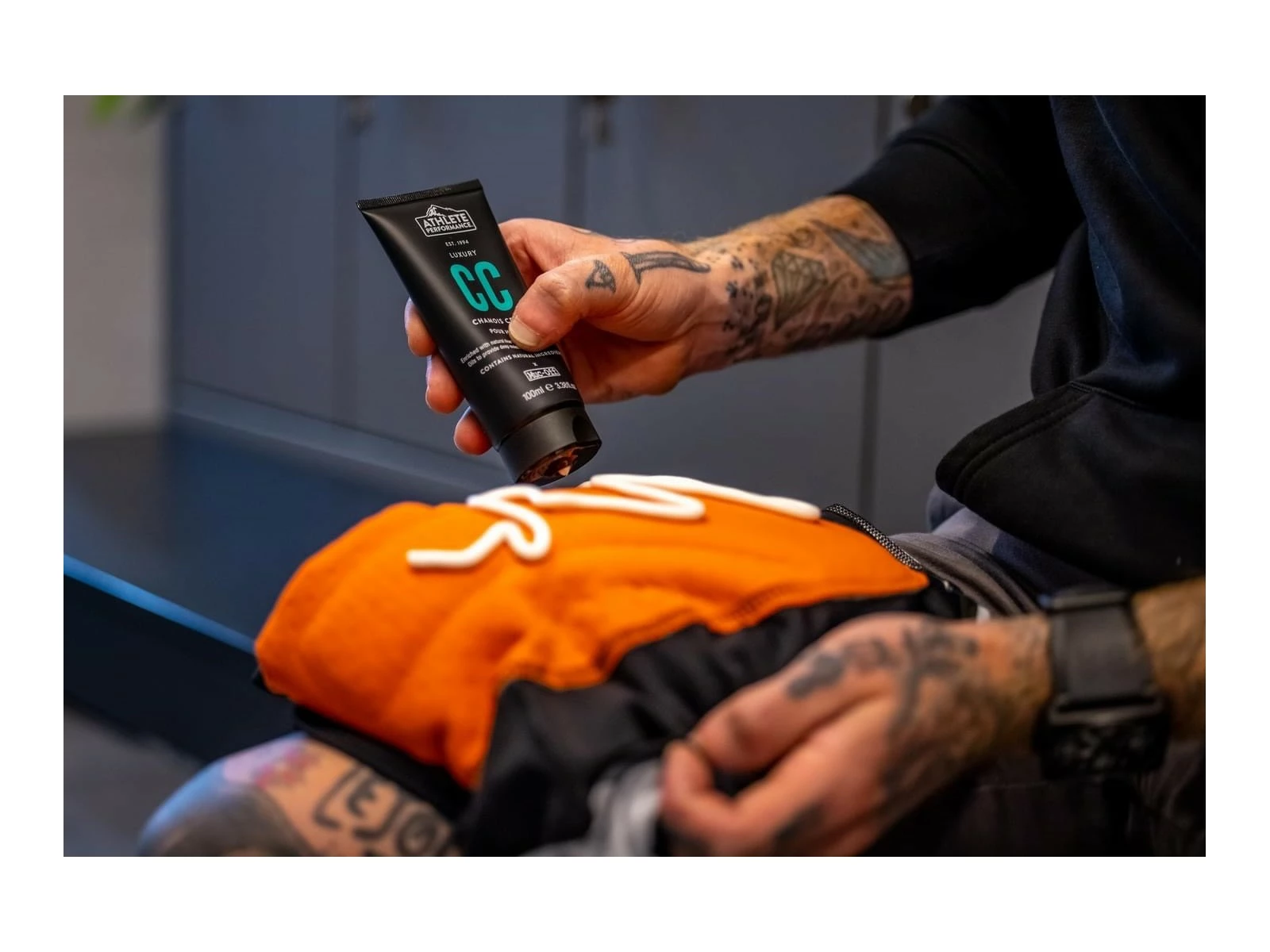 MUC-OFF Crème De Chamois De Luxe Anti Bactérienne - 100 Ml 5 MUC-OFF Crème De Chamois De Luxe Anti Bactérienne - 100 Ml – Image 5