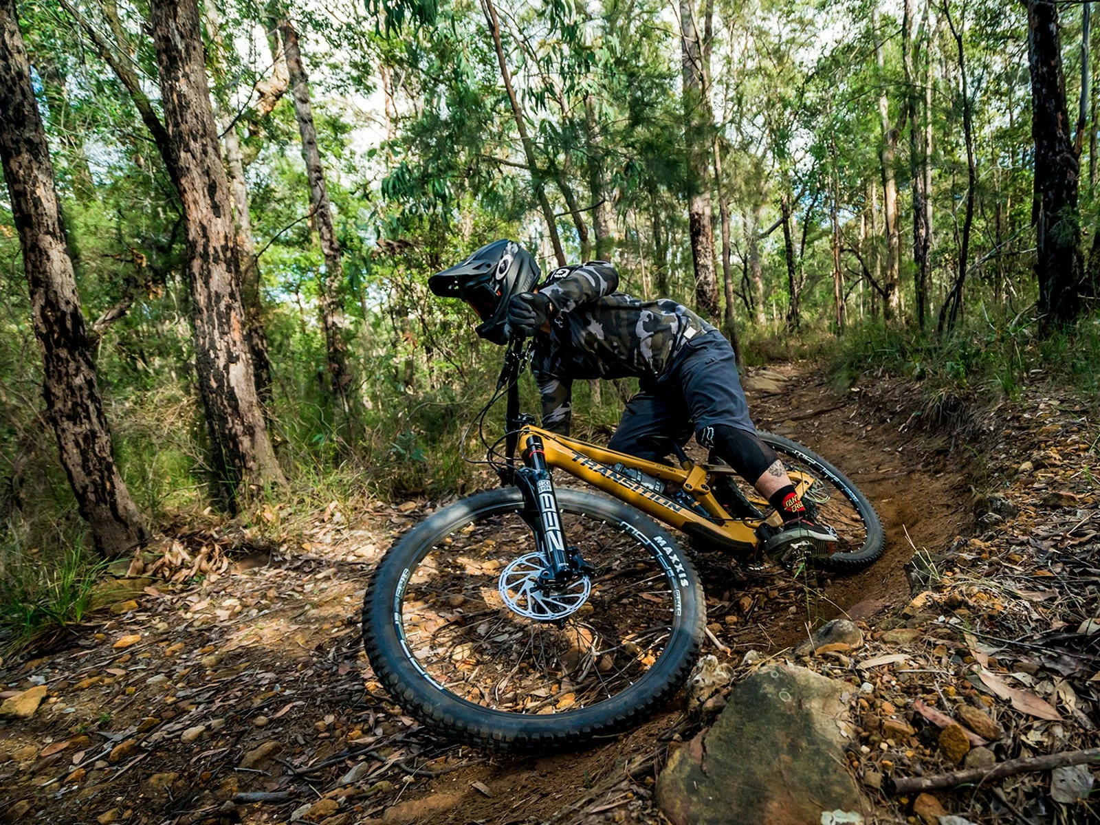 ROCKSHOX Fourche Zeb Ultimate Charger 2.1 RC2 27.5'' Boost 15x110 180mm Déport 44mm 4 ROCKSHOX Fourche Zeb Ultimate Charger 2.1 RC2 27.5'' Boost 15x110 180mm Déport 44mm – Image 4