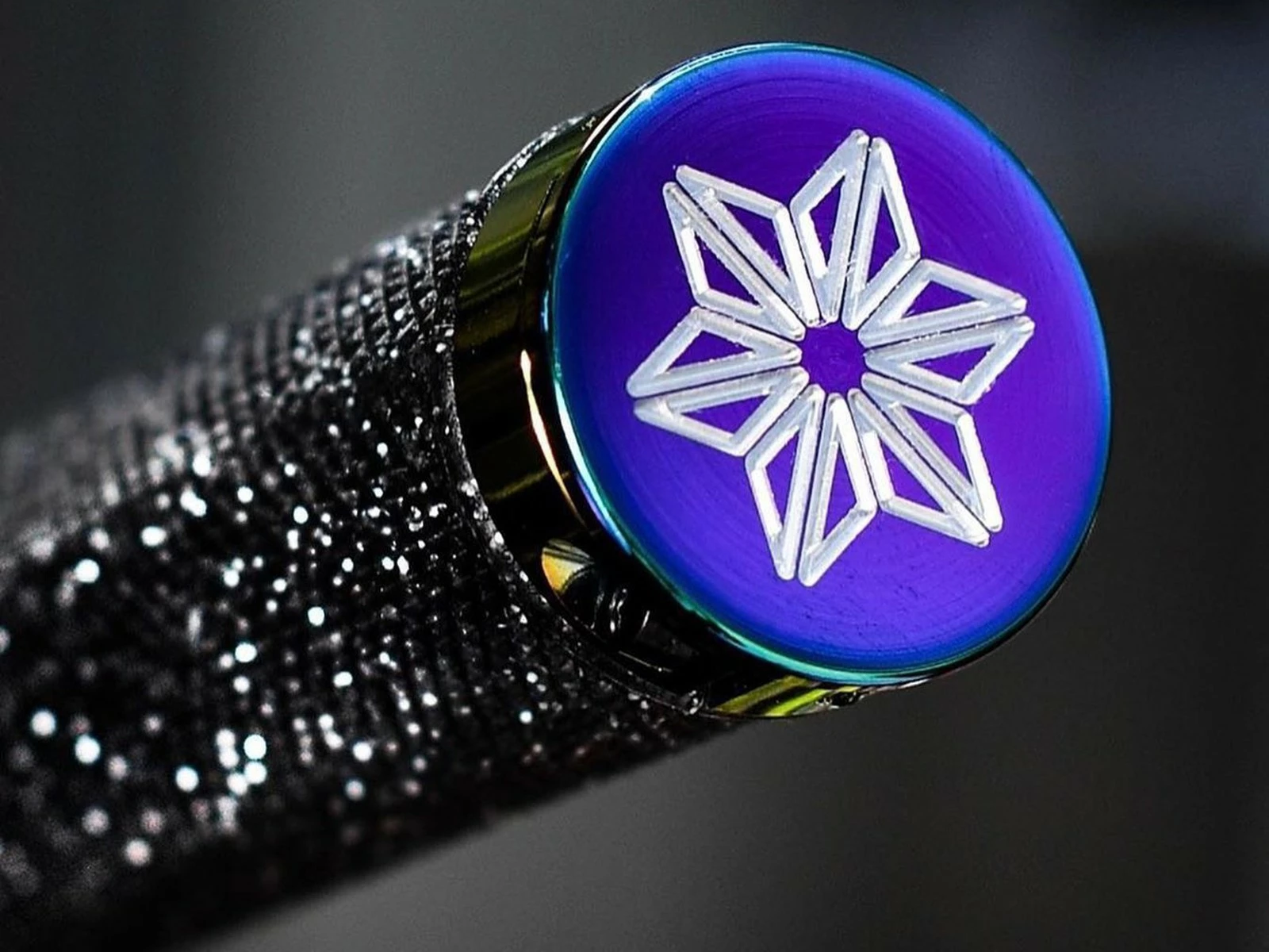SUPACAZ Diamond Kush Grips Black Oil Slick DH Star Ringz 3 SUPACAZ Diamond Kush Grips Black Oil Slick DH Star Ringz – Image 3