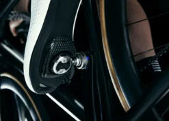 WAHOO FITNESS Bundle Kickr Rollr + Pédales Speedplay Powerlink Zero -SRAM Soldes wahoo fitness bundle kickr rollr pedales speedplay powerlink zero 10